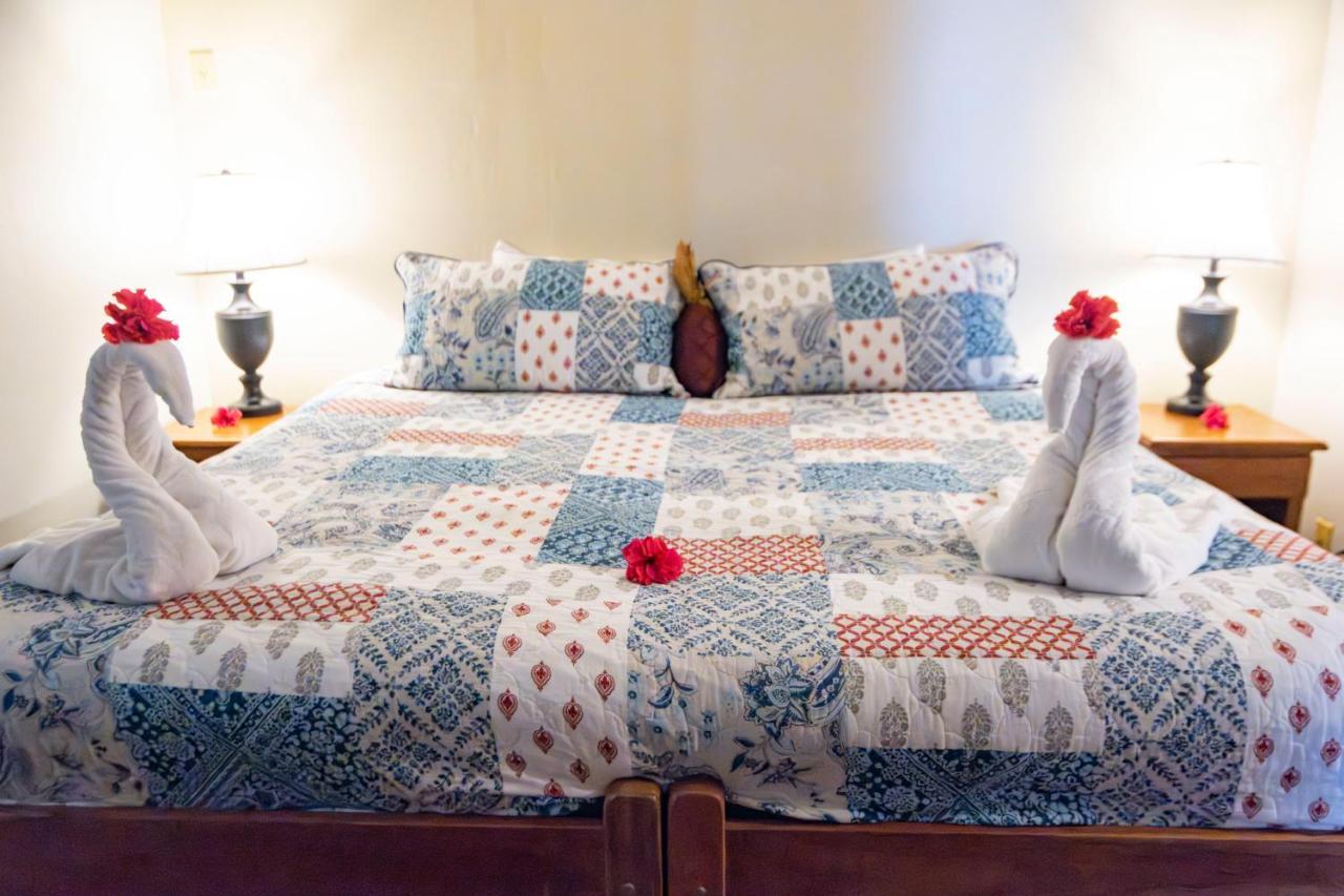 Isla Bonita Yacht Club Hotel San Pedro  Ngoại thất bức ảnh