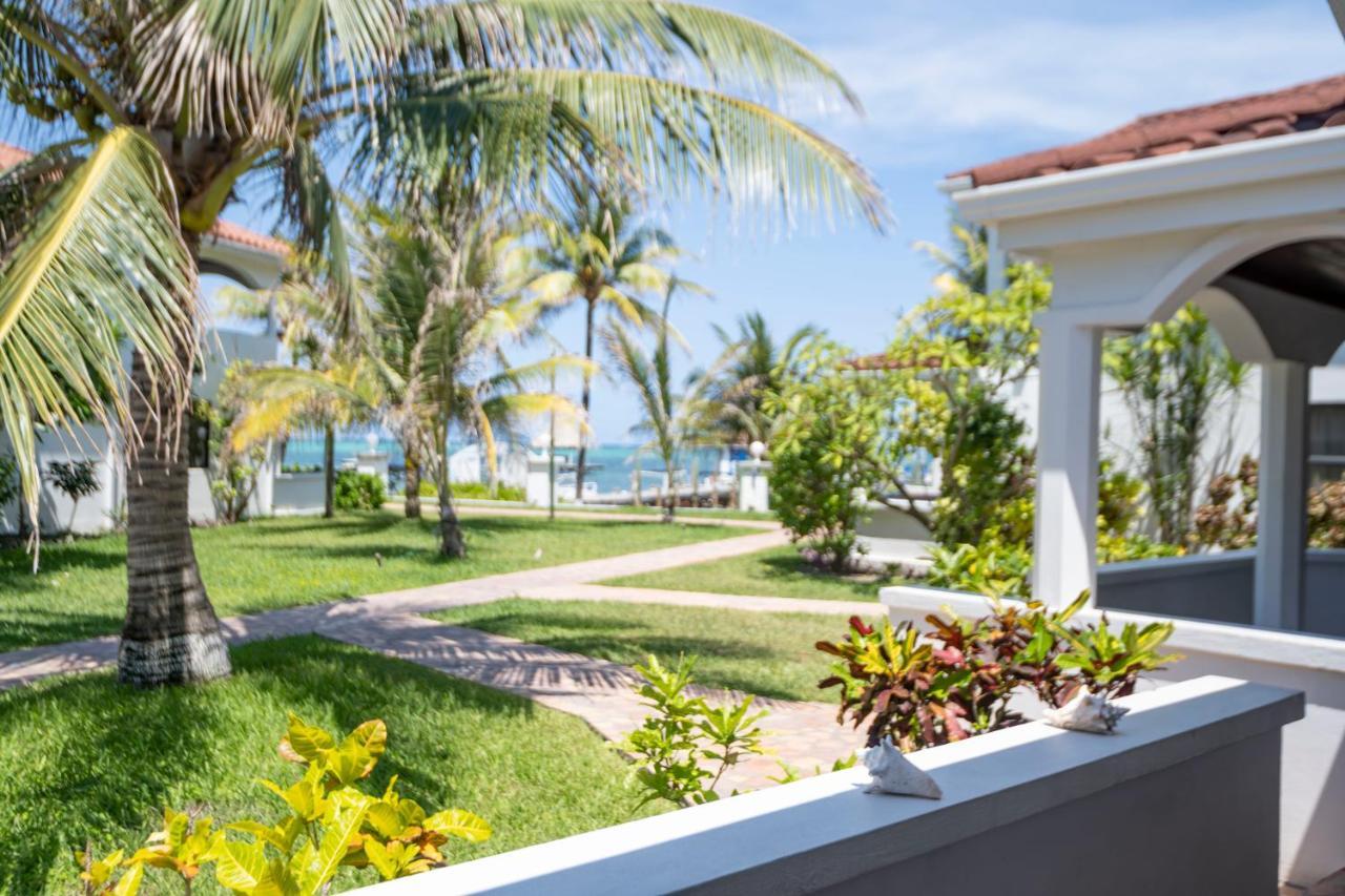 Isla Bonita Yacht Club Hotel San Pedro  Ngoại thất bức ảnh