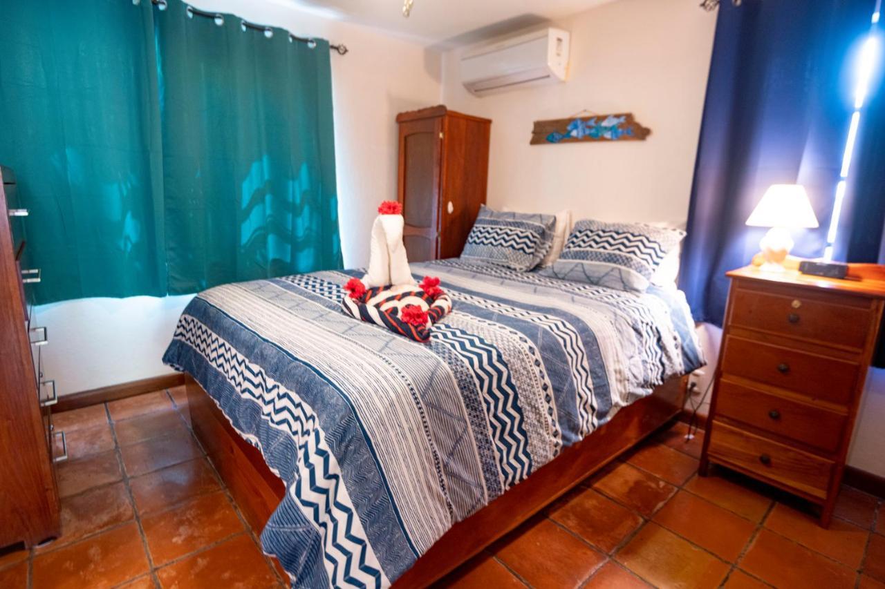 Isla Bonita Yacht Club Hotel San Pedro  Ngoại thất bức ảnh