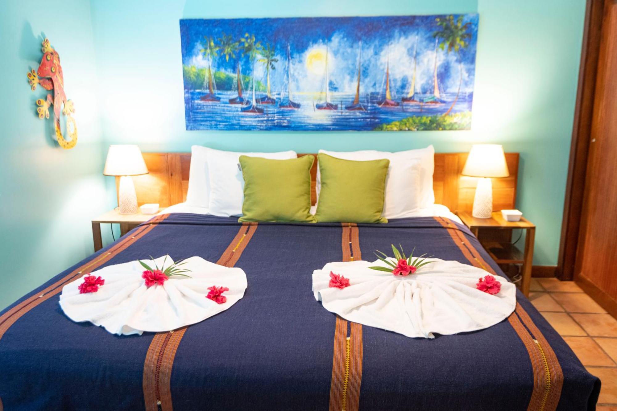 Isla Bonita Yacht Club Hotel San Pedro  Ngoại thất bức ảnh
