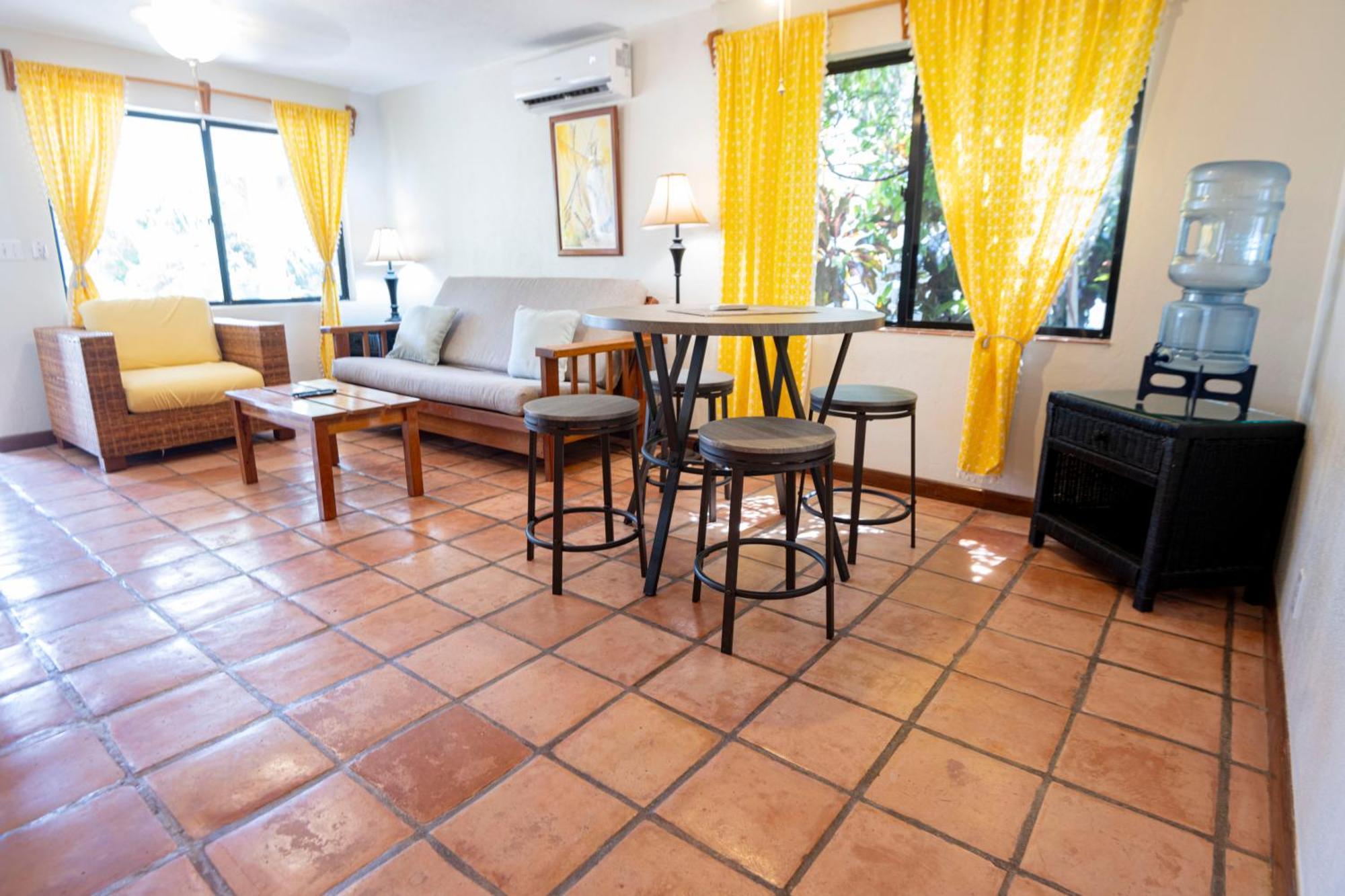 Isla Bonita Yacht Club Hotel San Pedro  Ngoại thất bức ảnh