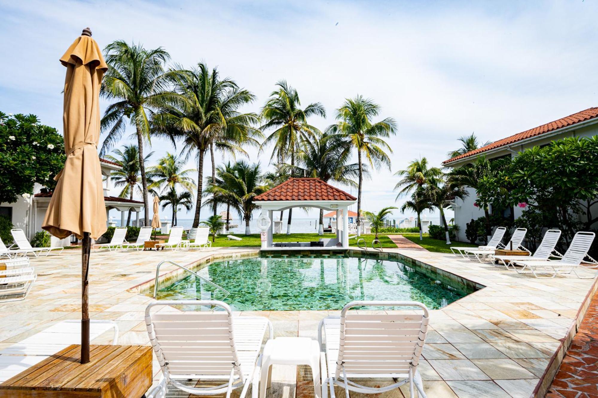 Isla Bonita Yacht Club Hotel San Pedro  Ngoại thất bức ảnh