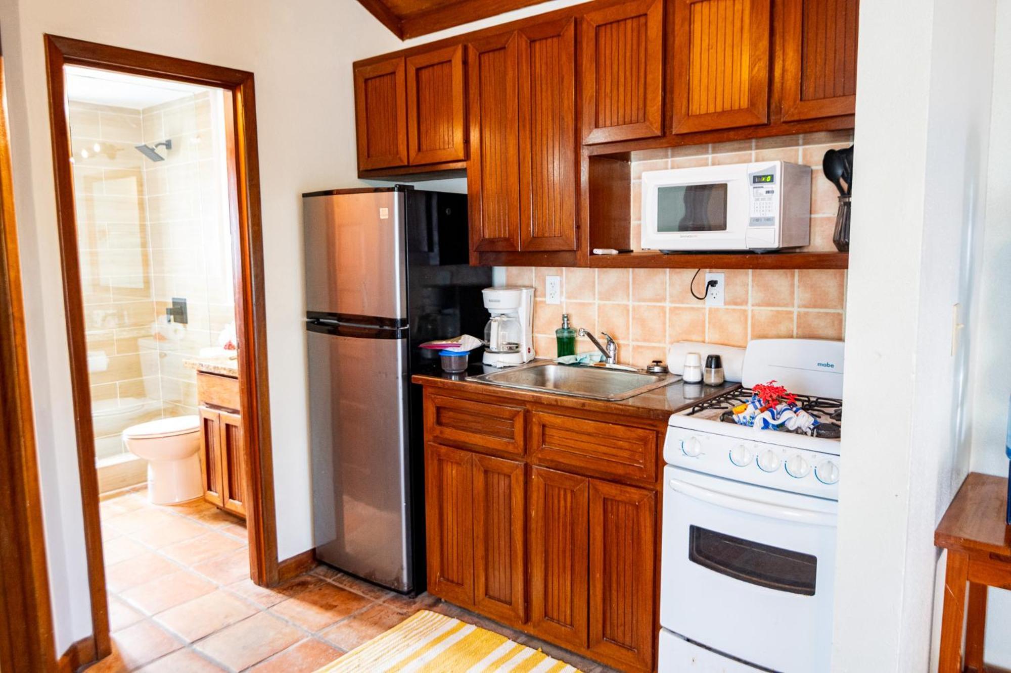 Isla Bonita Yacht Club Hotel San Pedro  Ngoại thất bức ảnh